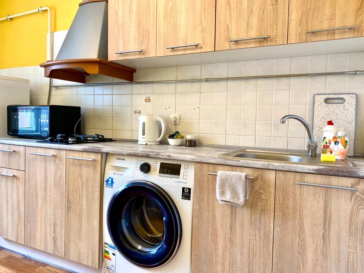 Apartpoltava Центр Полтави, Простора Та Зручна Квартира Біля Пует, 2-Окремі Кімнати, Звітна Документація Для Відрядження Exterior foto
